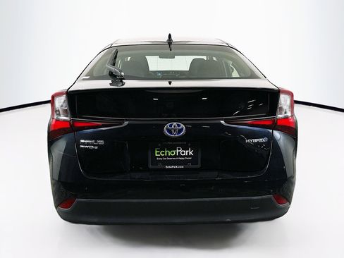 Used 2021 Toyota Prius LE image 7