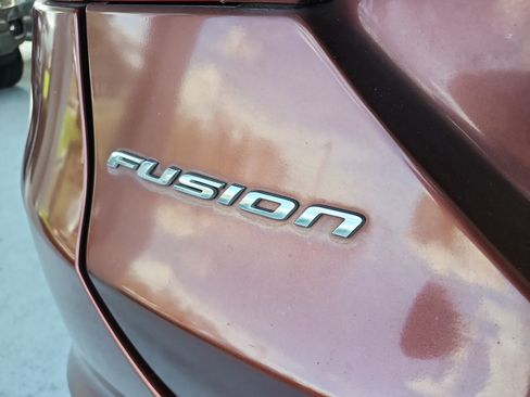 Used 2016 Ford Fusion SE w/ Equipment Group 202A FWD image 24