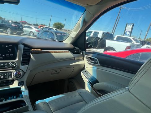 Used 2016 GMC Yukon Denali w/ Open Road Package AWD/4WD image 18