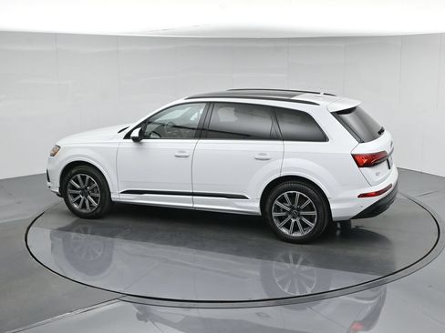 Used 2022 Audi Q7 2.0T Premium Plus w/ Premium Plus Package AWD/4WD image 43