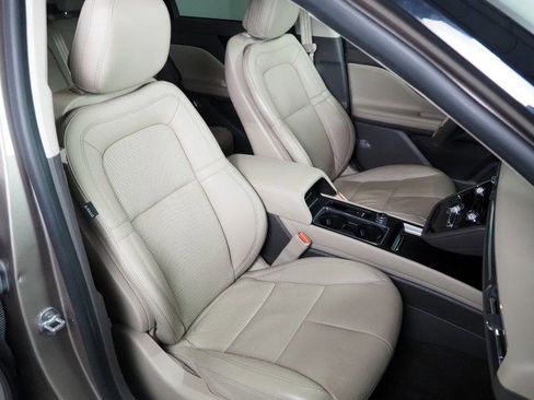 Used 2020 Lincoln Corsair Reserve w/ Equipment Group 201A image 2