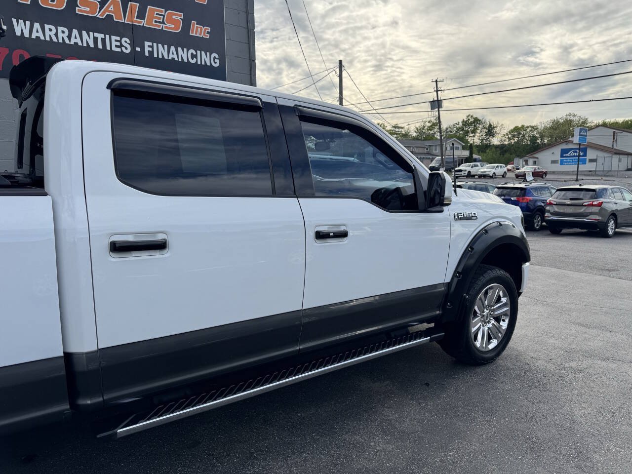 Used 2018 Ford F150 XLT w/ Equipment Group 302A Luxury AWD/4WD image 28
