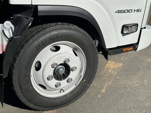 New 2024 Chevrolet Low Cab Forward image 7