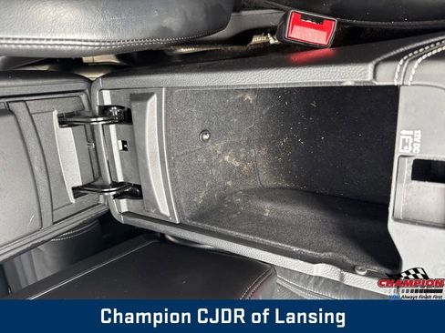 Used 2022 Dodge Durango SRT w/ Trailer Tow Group IV image 33