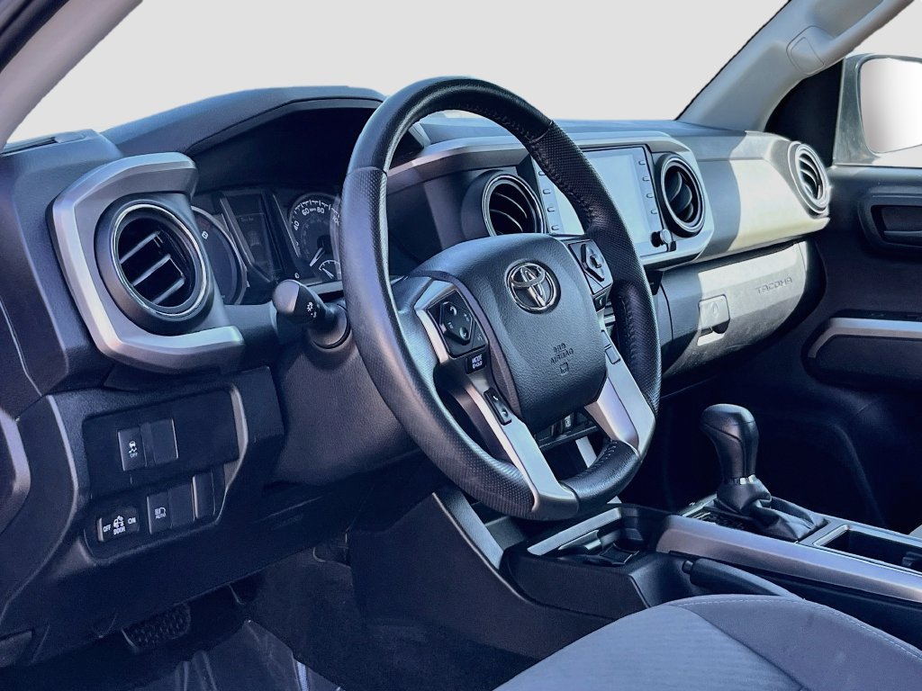 Used 2021 Toyota Tacoma SR5 w/ Exterior Package (TMS) RWD image 9