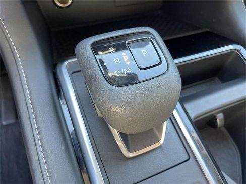 Used 2023 Nissan Pathfinder SV image 25