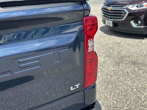 Used 2022 Chevrolet Silverado 1500 LT AWD/4WD image 29