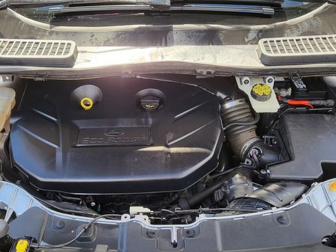 Used 2015 Ford Escape SE image 35