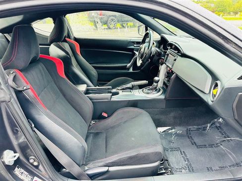 Used 2015 Scion FR-S image 16