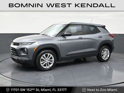 Used 2021 Chevrolet TrailBlazer LS FWD image 1