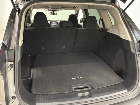 Used 2021 Nissan Rogue SV AWD/4WD image 24