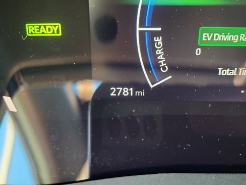 Used 2025 Toyota Camry SE image 25