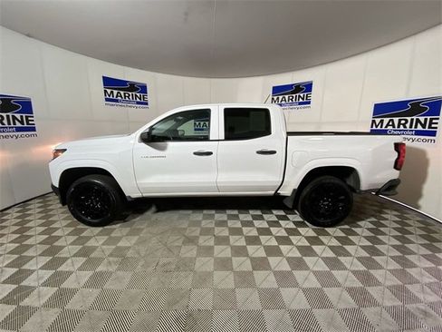 Used 2023 Chevrolet Colorado W/T image 13