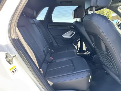 Used 2022 Audi Q3 2.0T Premium image 36