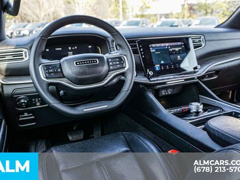 Used 2024 Jeep Wagoneer Series II w/ Flexible Seating Group image 29