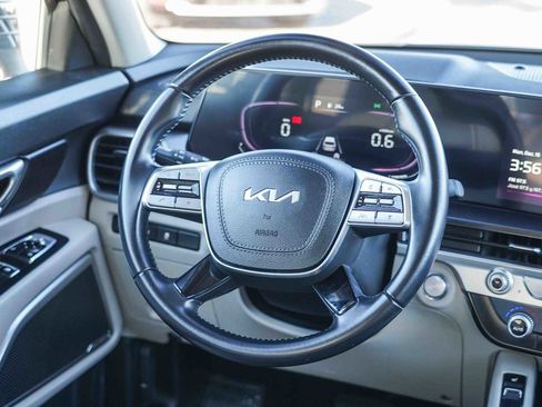 Used 2023 Kia Telluride S image 15