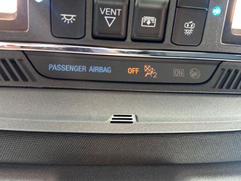 Used 2024 Ford F150 Lariat AWD/4WD image 11