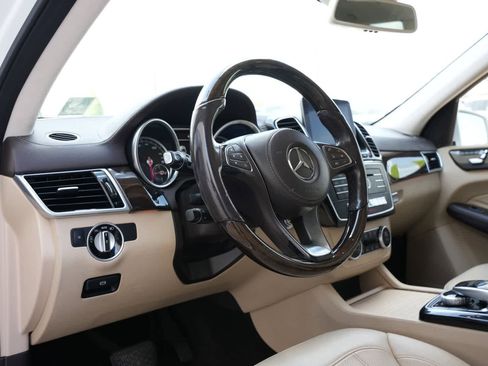 Used 2017 Mercedes-Benz GLS 450 4MATIC image 18