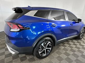 Used 2023 Kia Sportage EX FWD video 2