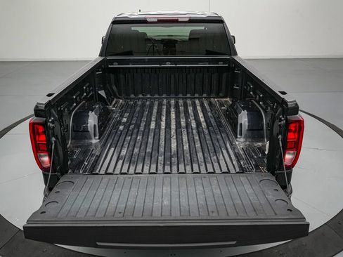 Used 2024 GMC Sierra 1500 SLE AWD/4WD image 6