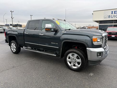 Used 2019 GMC Sierra 2500 SLT w/ Duramax Plus Package image 6
