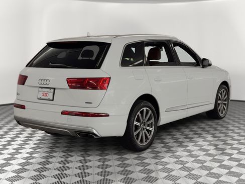 Used 2019 Audi Q7 2.0T Premium Plus w/ Premium Plus Package AWD/4WD image 9