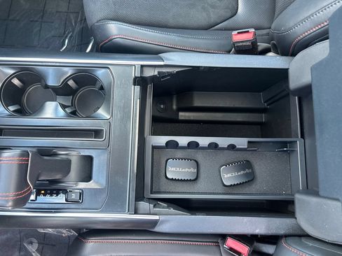 Used 2025 Ford F150 Raptor AWD/4WD image 30