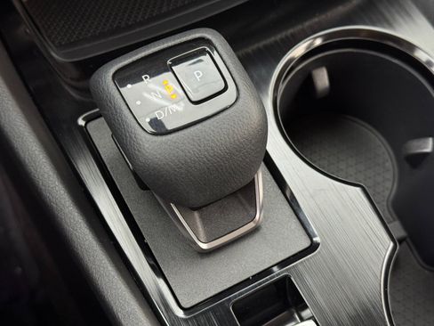 Used 2023 Nissan Rogue SV FWD image 26