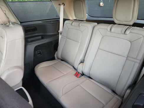 Used 2022 Lincoln Aviator Reserve w/ Equipment Group 201A image 30