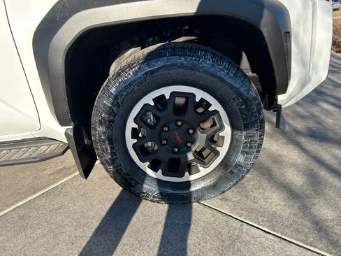 Used 2025 Toyota 4Runner TRD Off-Road Premium w/ Tow Technology Package image 29