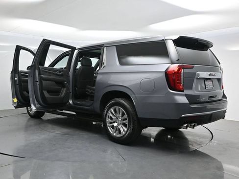 Used 2022 GMC Yukon XL Denali AWD/4WD image 52