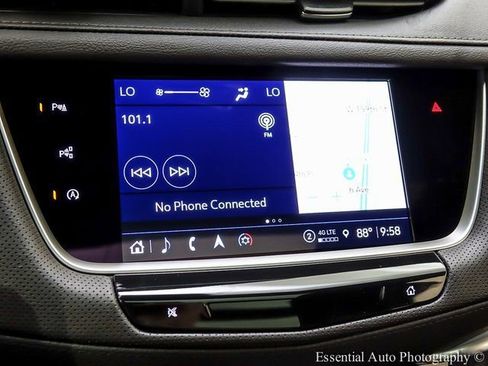 New 2025 Cadillac XT5 Sportv w/ Technology Package image 13