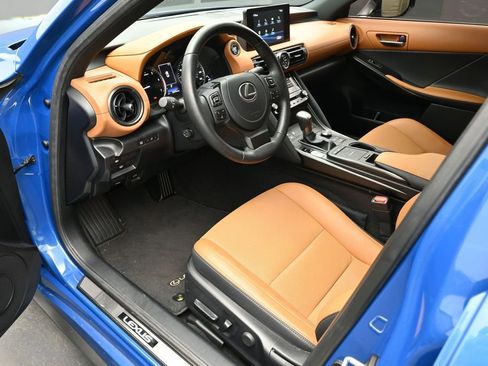 Used 2023 Lexus IS 300 w/ Premium Package RWD image 4