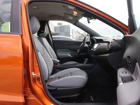 Used 2024 Nissan Kicks SR w/ SR Premium Package image 25