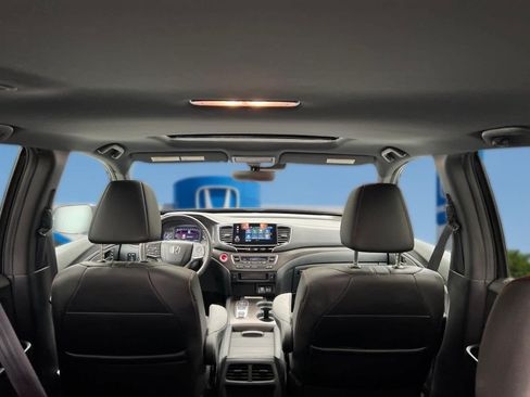 Used 2023 Honda Passport TrailSport image 37