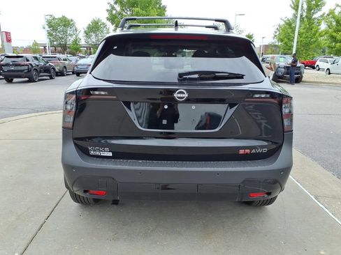 New 2026 Nissan Kicks SR w/ Cold Weather Package AWD/4WD image 7