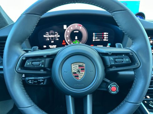Used 2025 Porsche 911 Carrera GTS image 23