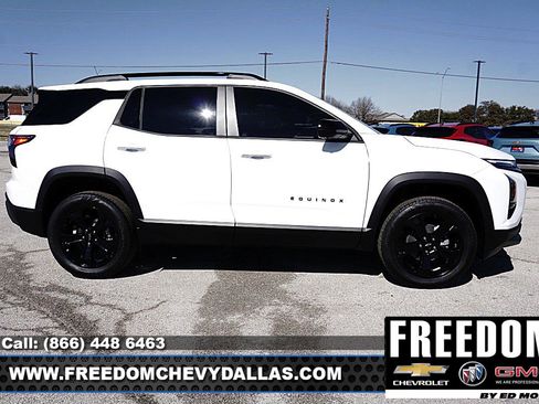 New 2026 Chevrolet Equinox LT w/ Midnight Edition image 8