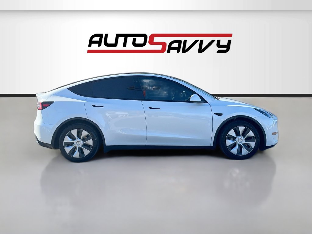 Used 2021 Tesla Model Y Long Range AWD/4WD image 8