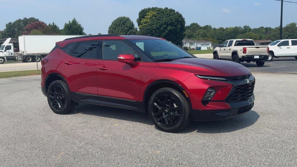 Certified 2024 Chevrolet Blazer RS w/ Enhanced Convenience Package FWD image 2
