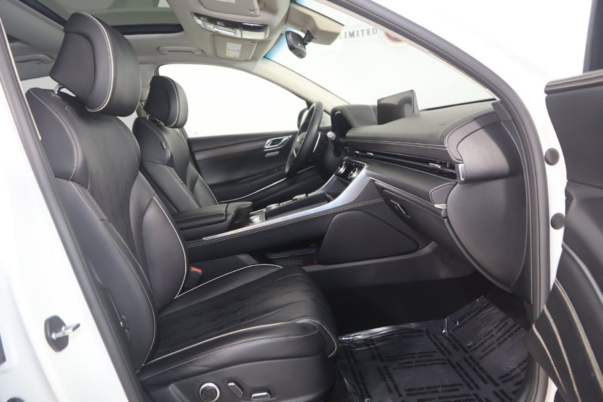 Used 2023 Genesis GV80 2.5T w/ Advanced Package AWD/4WD image 14