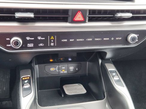 New 2026 Kia Sorento S AWD/4WD image 12