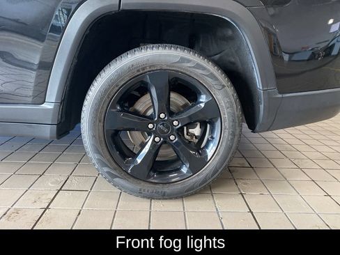 Used 2022 Jeep Grand Cherokee L Limited w/ Black Appearance Package AWD/4WD image 21