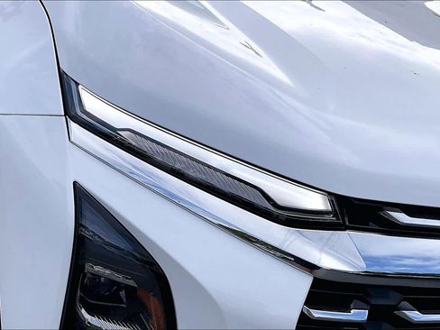 Certified 2025 Chevrolet Equinox LT w/ Safety and Technology Package image 27