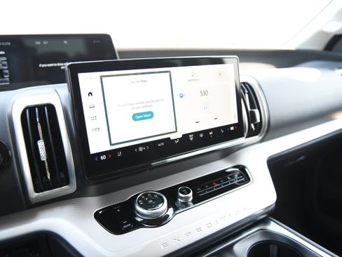 New 2027 Ford Expedition Active RWD image 21