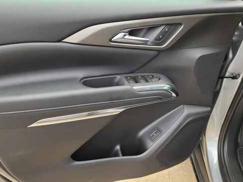 New 2026 Chevrolet Traverse LT w/ Driver Confidence Package FWD image 14