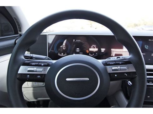 Certified 2025 Hyundai Tucson SEL image 15