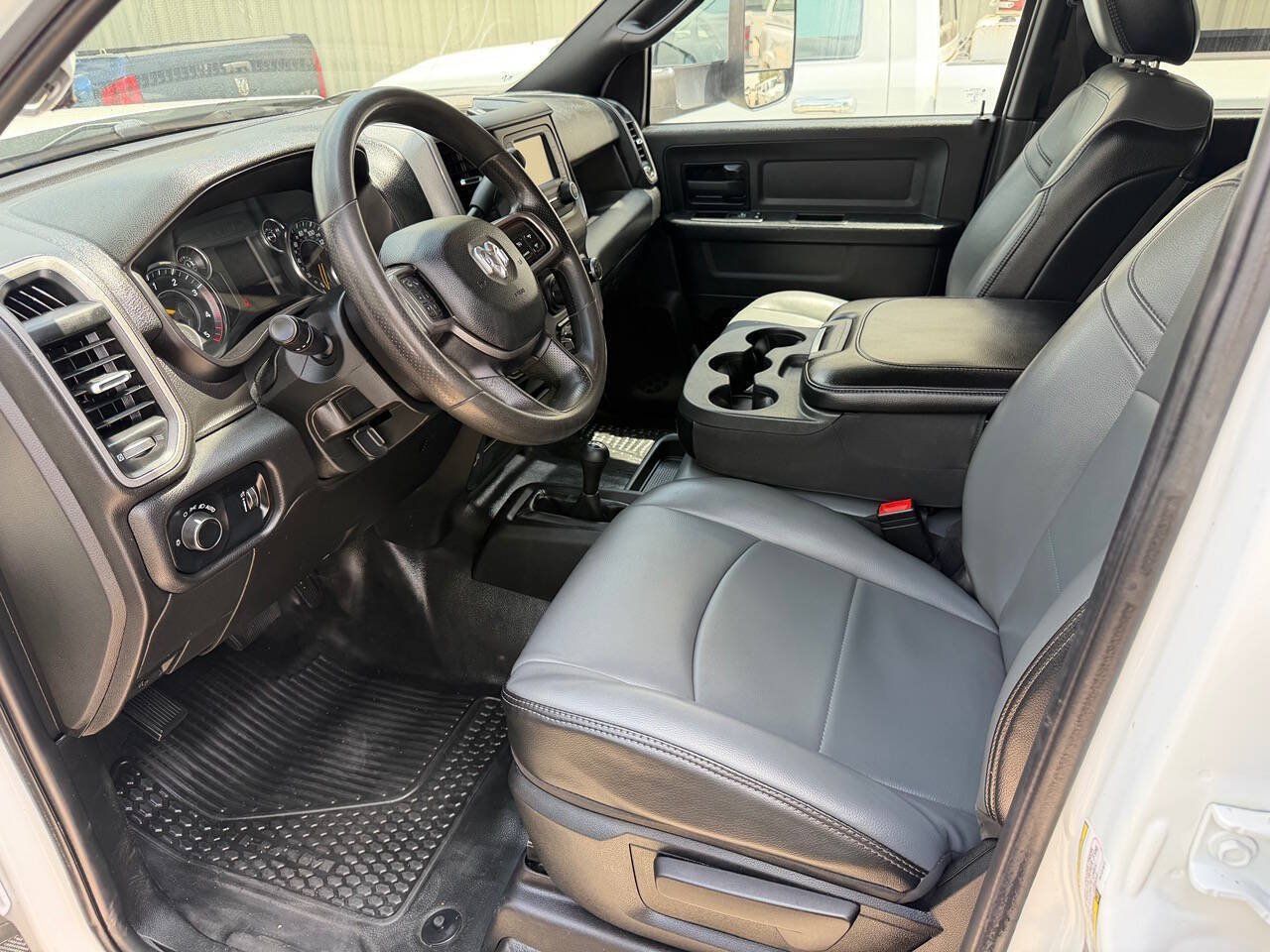 Used 2022 RAM 5500 Tradesman AWD/4WD image 5