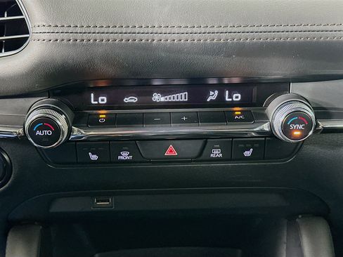 Used 2021 MAZDA MAZDA3 s image 23