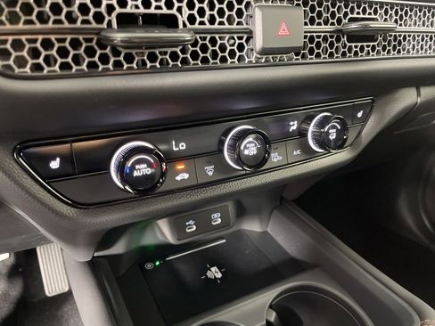 New 2026 Honda HR-V Sport image 30